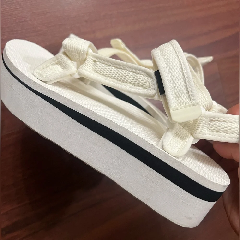 TEVA FLATFORM UNIVERSAL MESH BRIGHT WHITE PLATFORM SANDALS